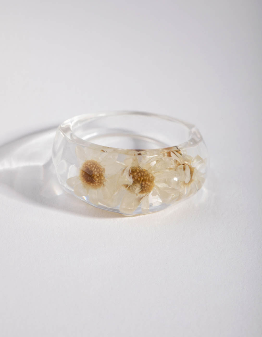 Plastic Daisy Ring