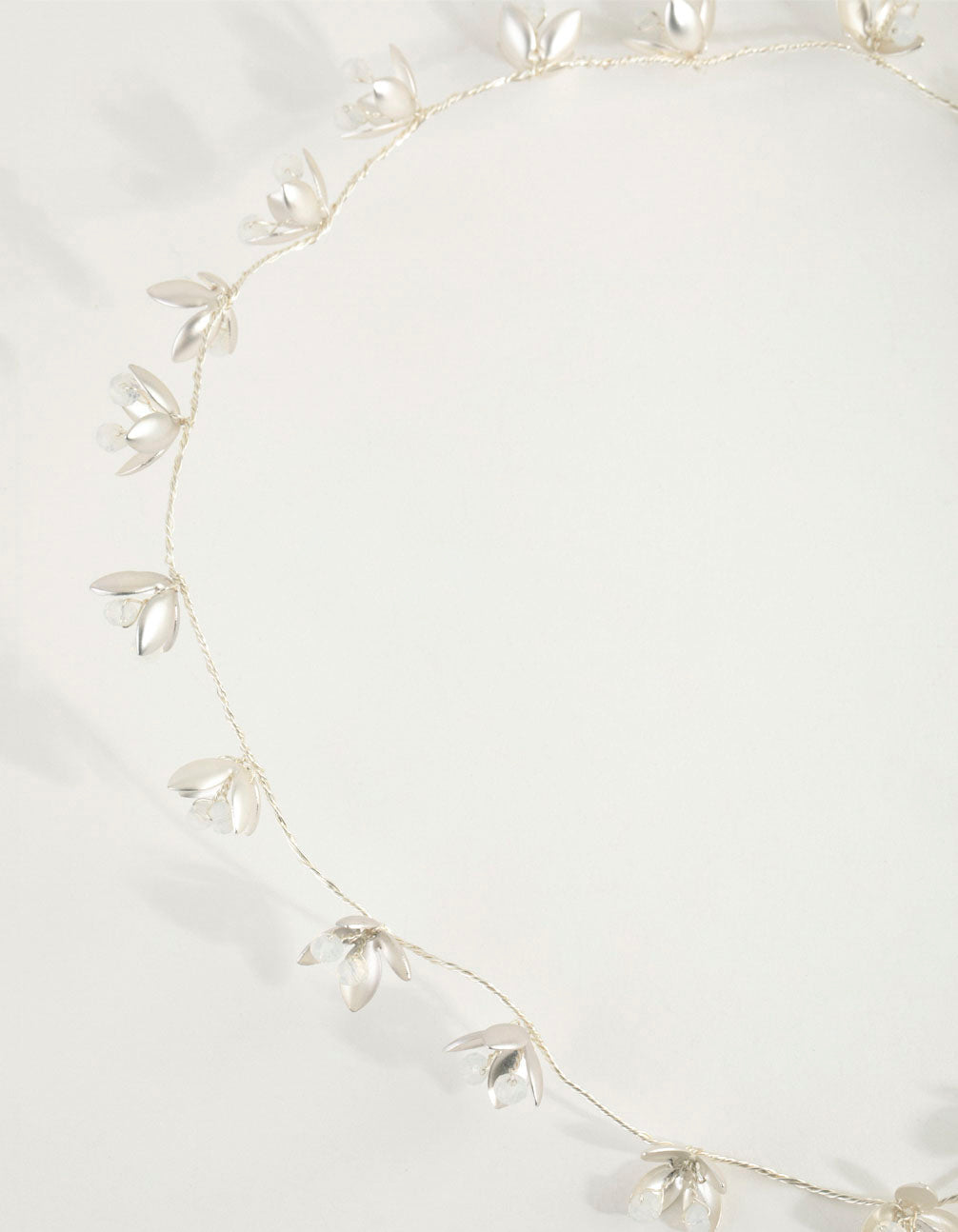 Mixed Flower Detail Dainty Halo