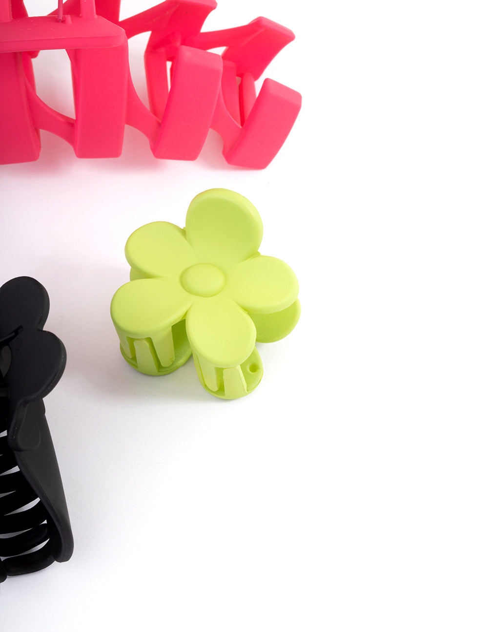 Plastic Swirl Flower Claw Pack
