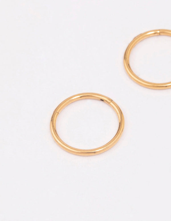 Showcasing gold plated titanium sleeper earrings in 8mm close up view