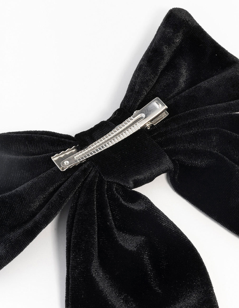 Medium Relaxed Velvet Bow clip