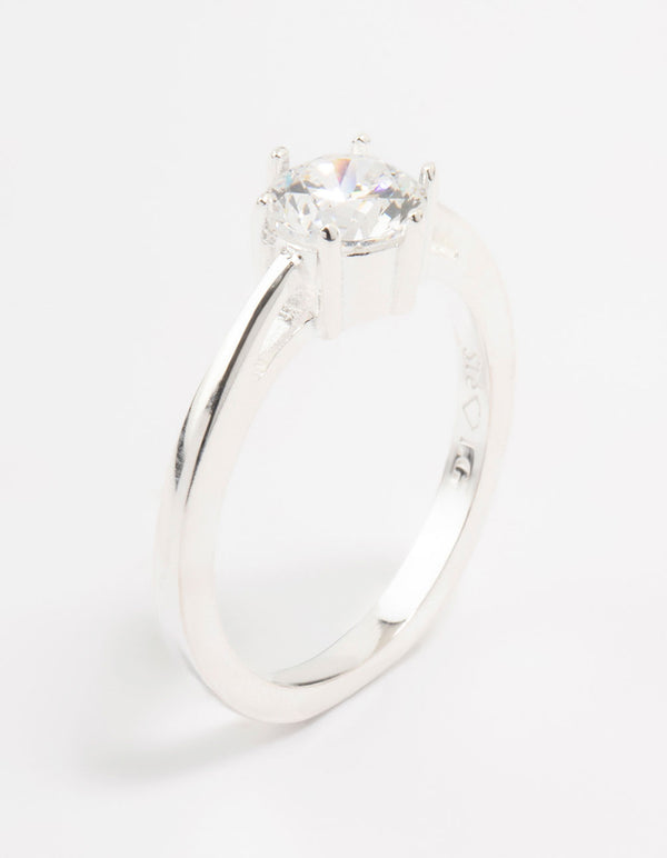 Close look at sterling silver 1 carat cubic zirconia 6 claw ring side detail view