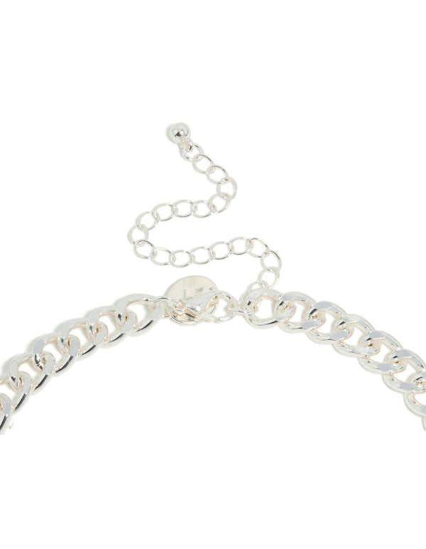 Highlighting a silver plated curb chain necklace with adjustable clasp detail view
