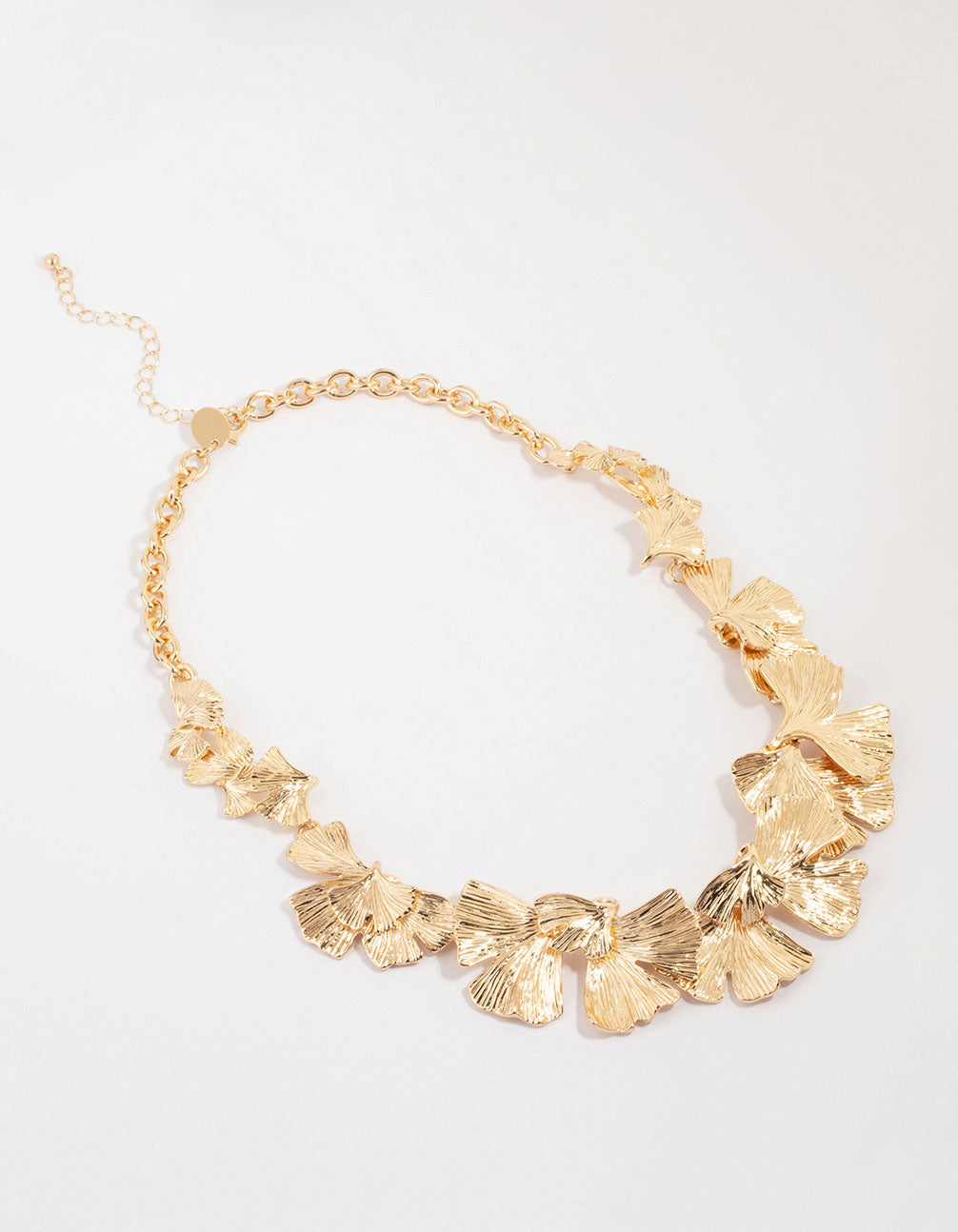 Gold Leaf Detail Short Necklace