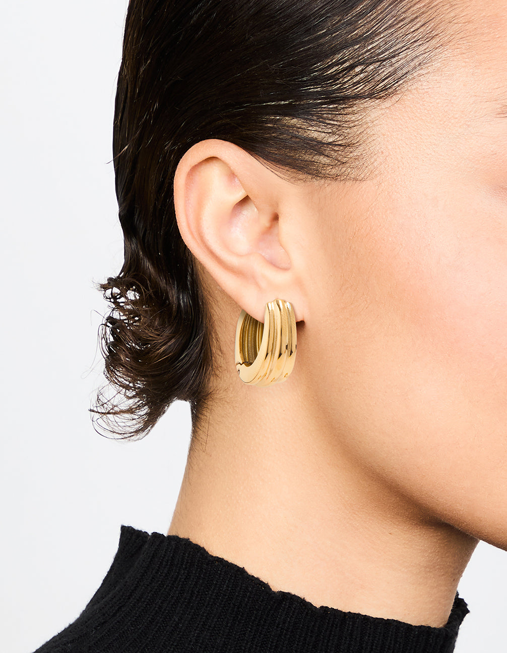 Waterproof Gold Plated Stainless Steel Hinged Hoop Indented Earrings