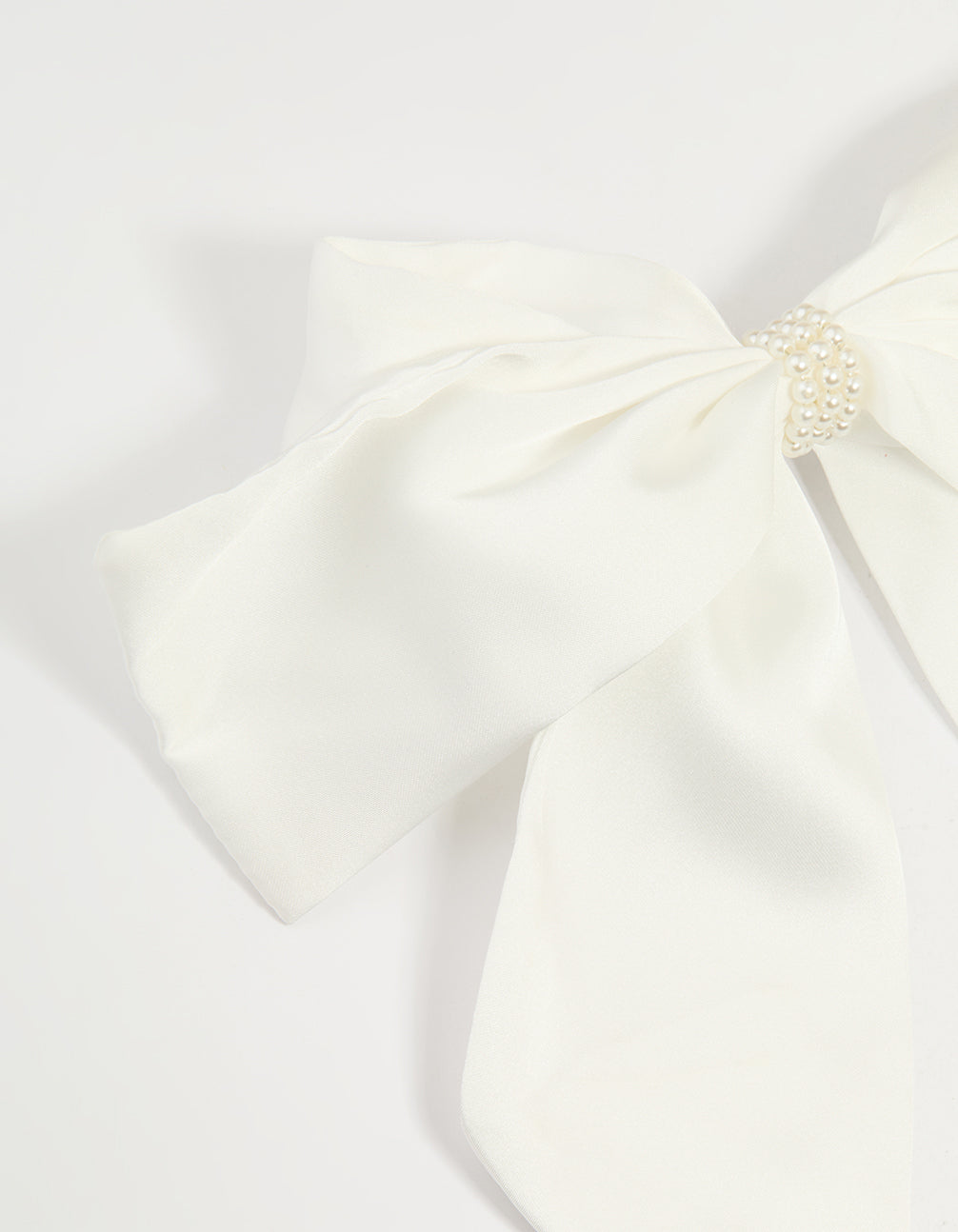 White Layered Pearl Bow Hair Clip