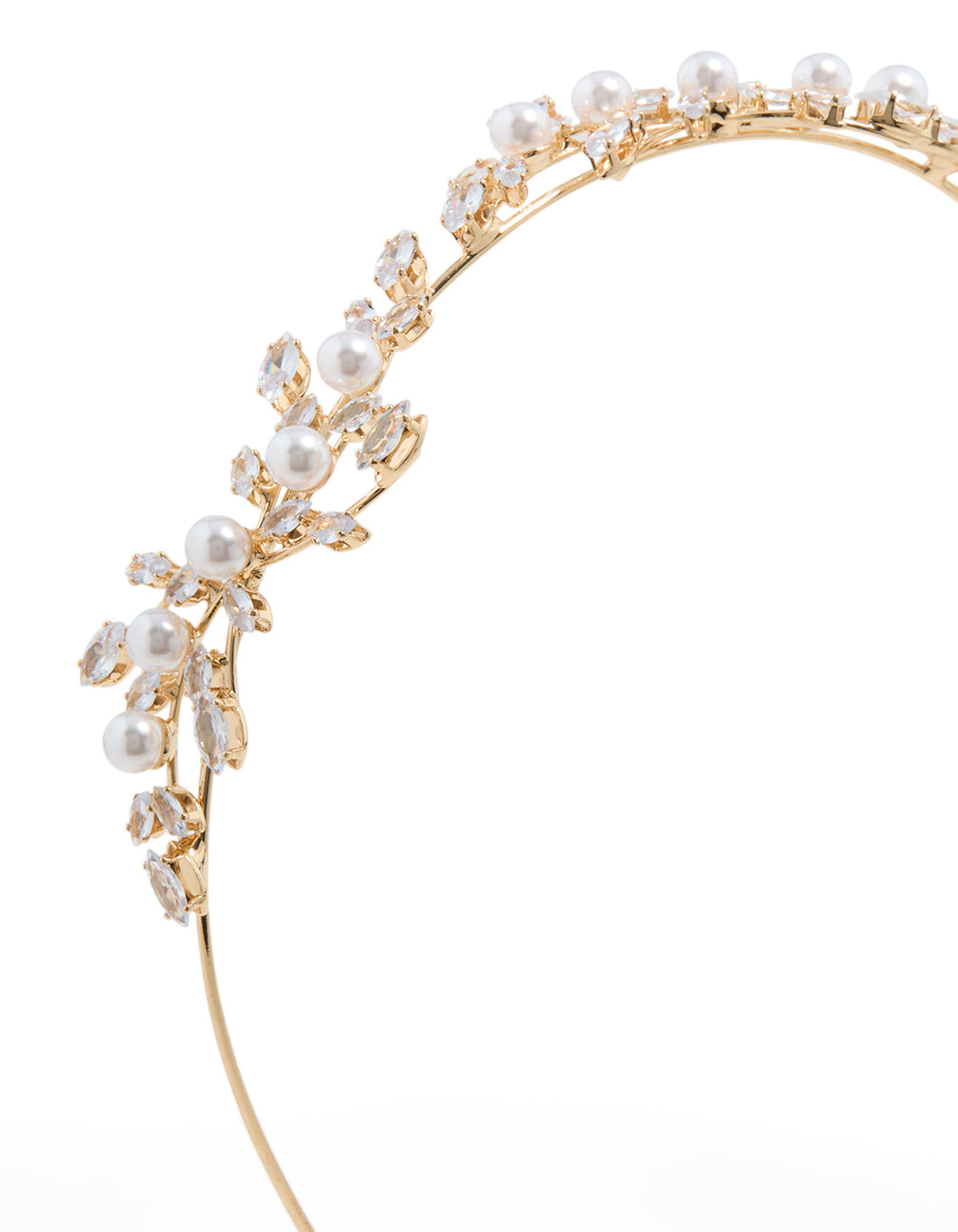 Elegant cubic zirconia vine and pearl headband in gold detail view