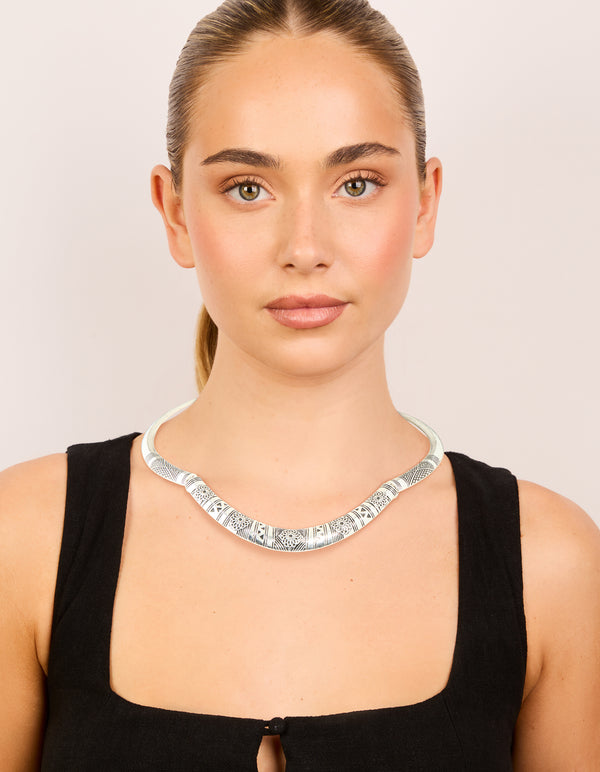 Antique Silver Textured Patterned Adjustable Choker Necklace