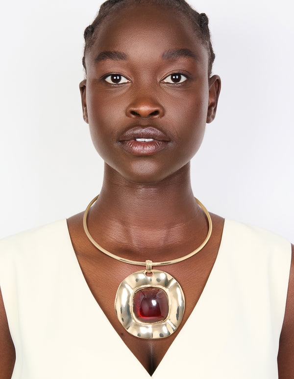 Gold Dark Red Resin Large Pendant Choker Necklace