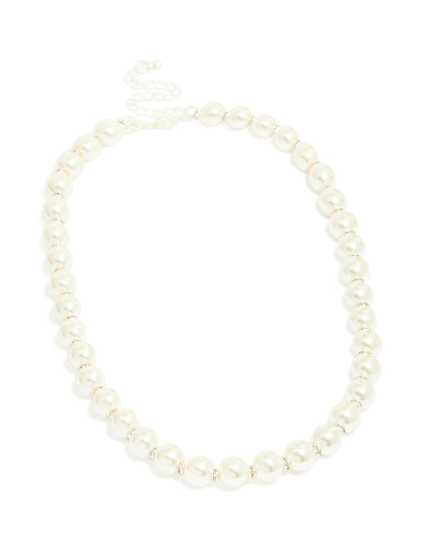 Discover this silver plated diamante and pearl necklace in ivory with crystal spacers front view