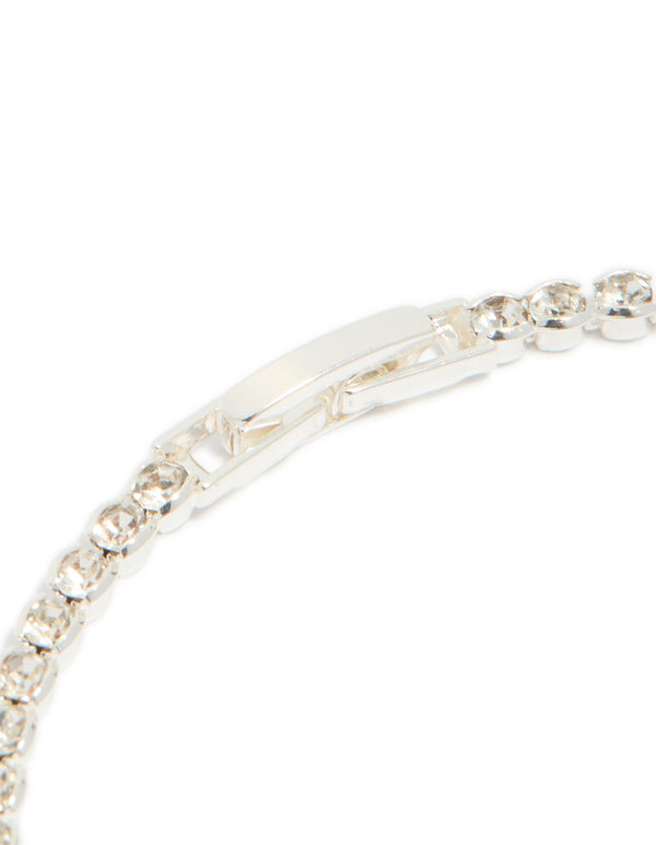 Highlighting the silver plated sapphire cubic zirconia oval tennis bracelet in dodger blue closure detail view