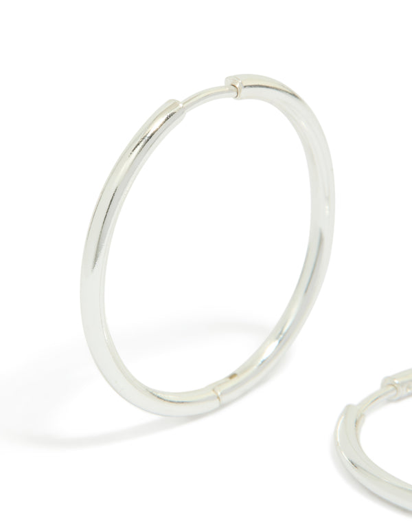 Elegant waterproof silver plated stainless steel clicker hoop earrings in 30 MM close up view