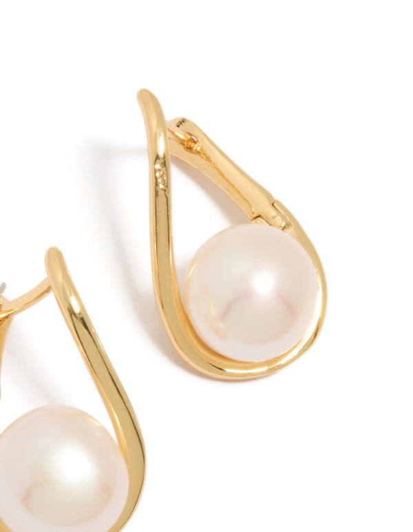Elegant gold plated freshwater pearl twist hoop earrings in ivory post detail view