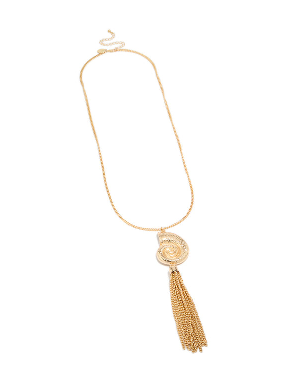 Elegantly designed shell and tassel necklace in gold with ocean inspired details front view