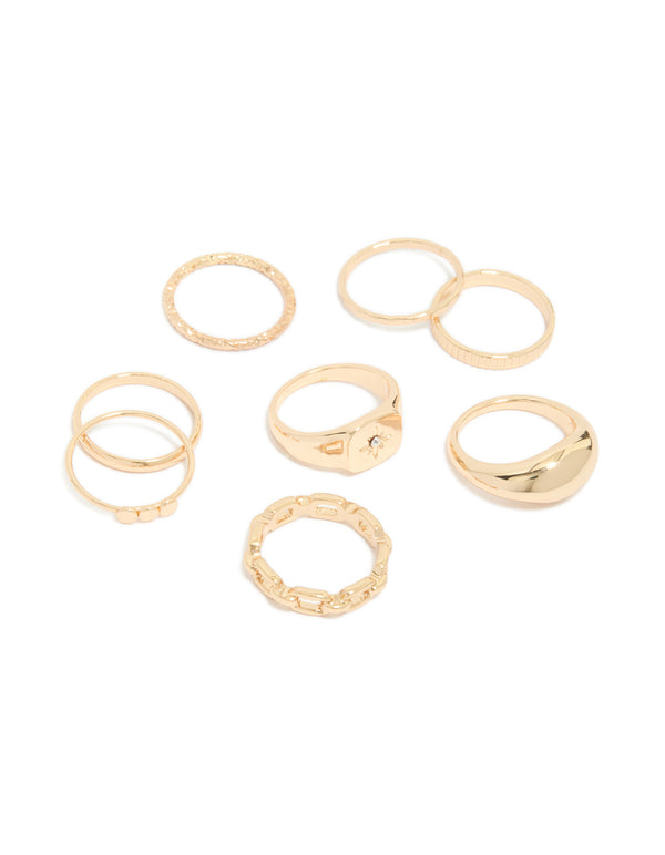 Showcasing a celestial dainty ring set featuring star details in gold front view