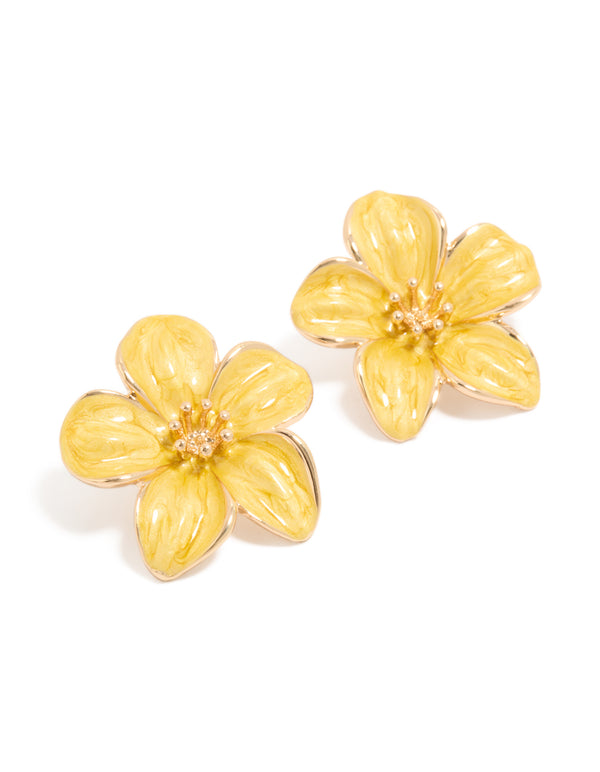 Featuring statement floral stud earrings in yellow with a glossy finish front view