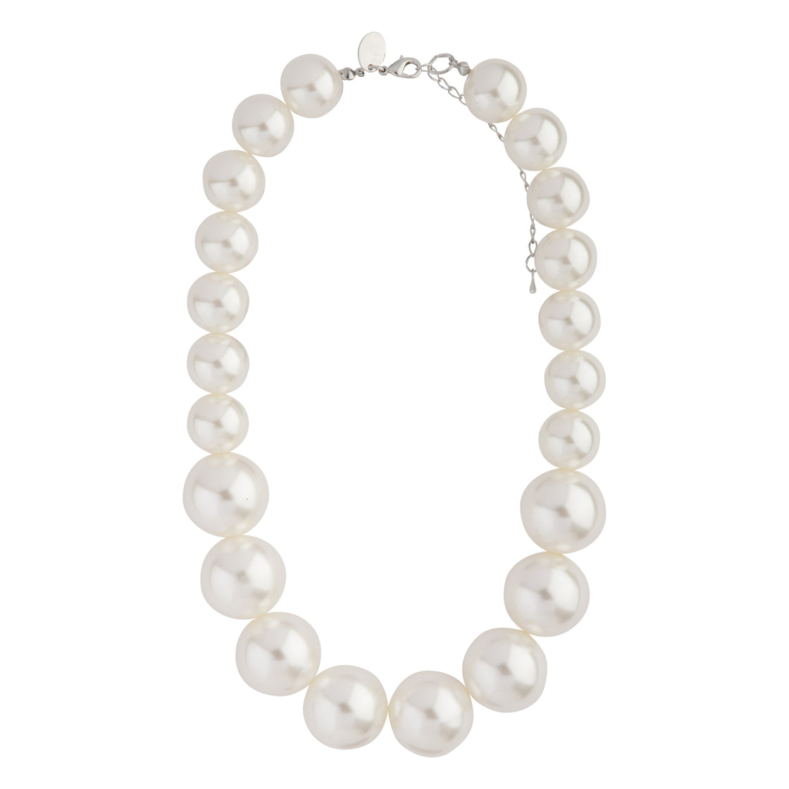 Short Graduating Single Strand Pearl Necklace