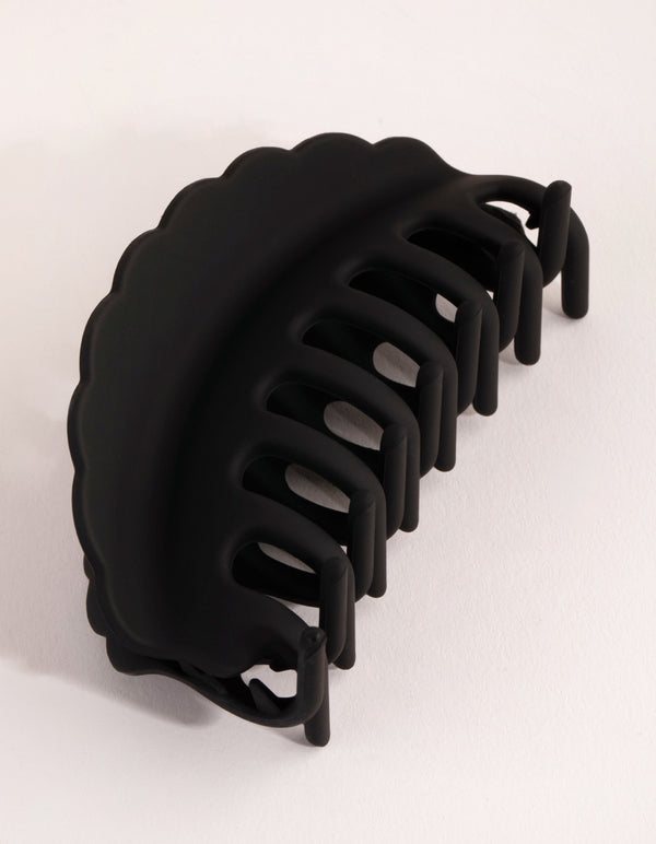 Black Scalloped Edge Claw