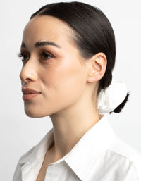 White Diamante Scrunchie - link has visual effect only