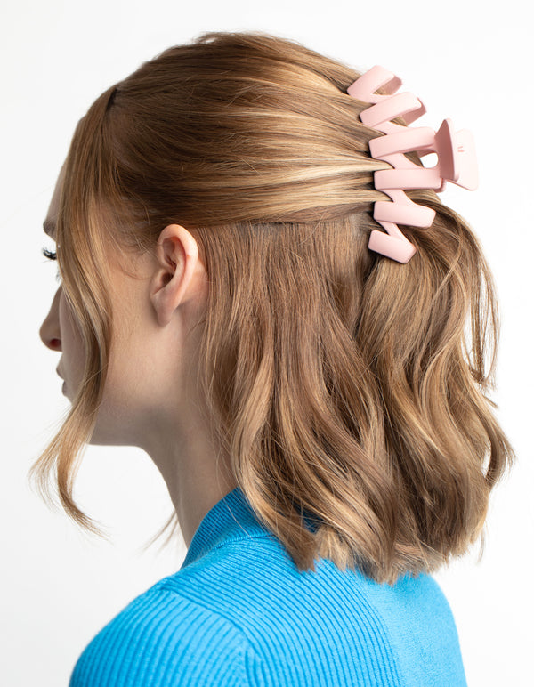 Matte Blush Zizgag Claw