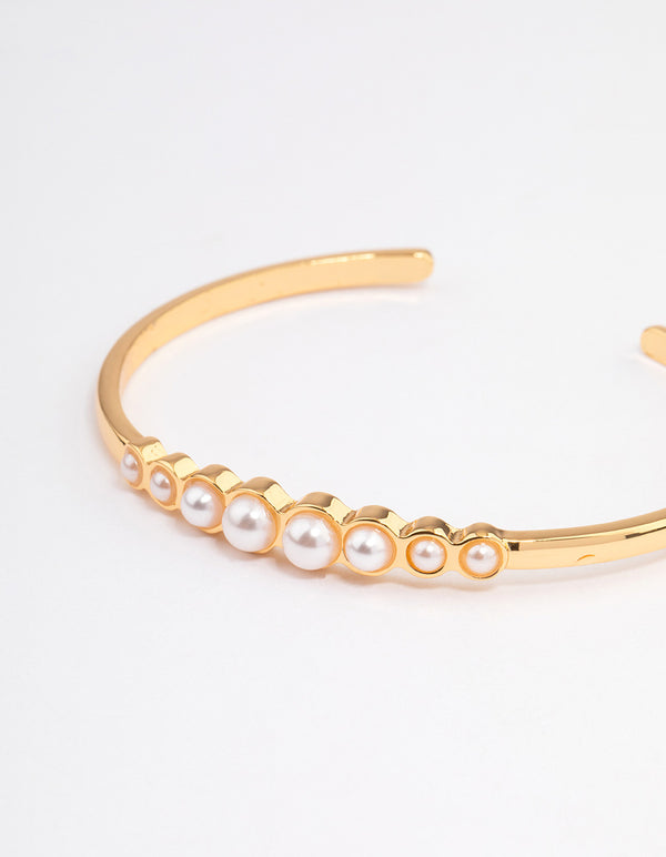 Gold Plated Graduated Pearl Wrist Cuff