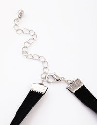 Red Mini Flower Corsage Choker - link has visual effect only