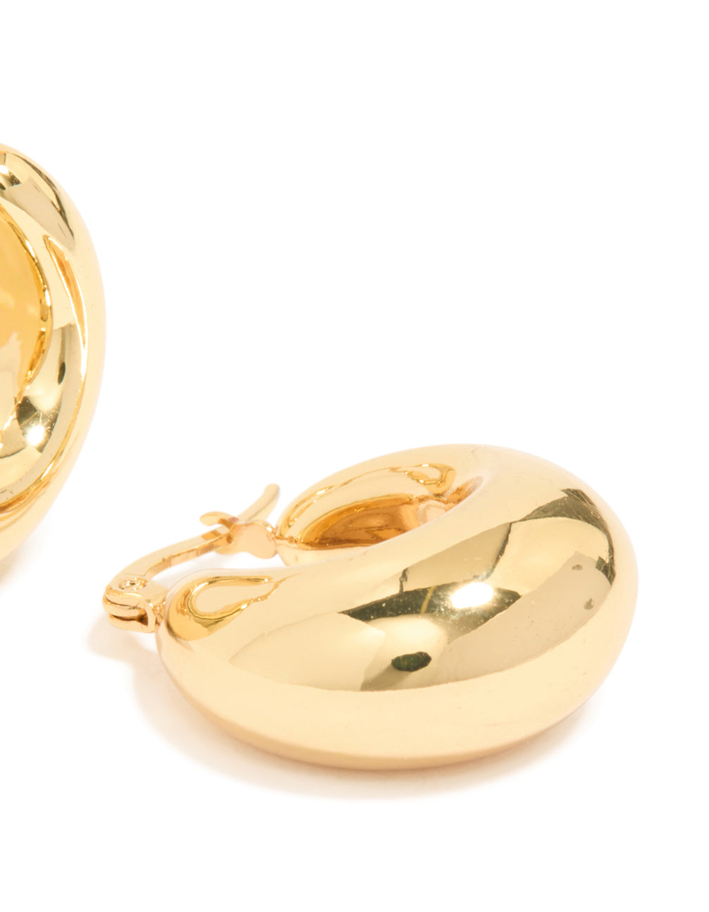 Highlighting waterproof gold plated stainless steel full bubble hoop earrings post detail view