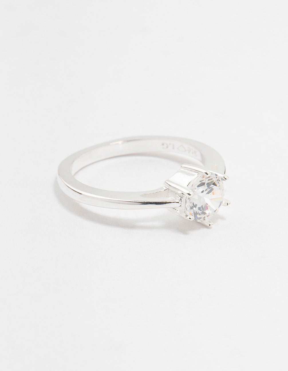 Beautifully crafted sterling silver 1 carat cubic zirconia 6 claw ring front view