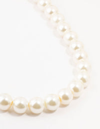 Beaded Graduating Pearl Necklace - link has visual effect only