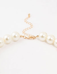Beaded Graduating Pearl Necklace - link has visual effect only