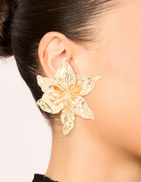 Gold Frangipani Flower Stud Earrings - link has visual effect only