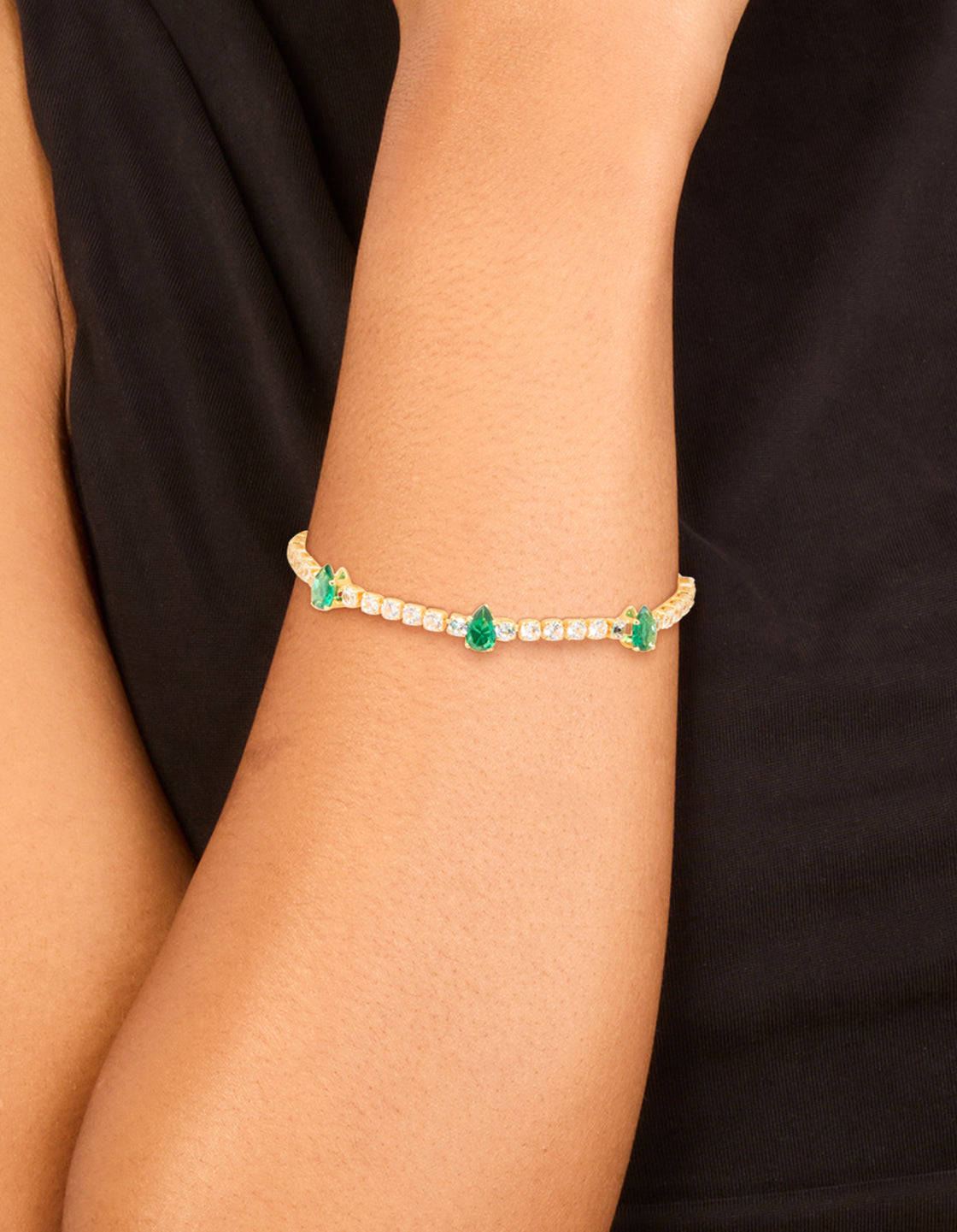 Gold Plated Emerald Cubic Zirconia Dazzling Toggle Bracelet