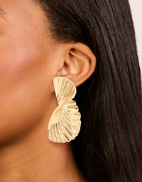 Waterproof Gold Plated Stainless Steel Statement Flower Stud Earrings - link has visual effect only
