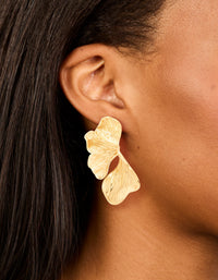 Waterproof Gold Plated Stainless Steel Ribbed Petal Stud Earrings - link has visual effect only