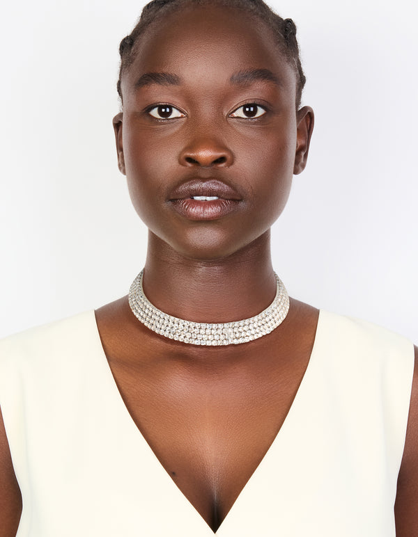 Showcasing a statement silver diamante choker necklace in versatile on model view