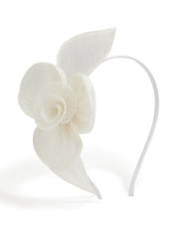 White Small Flower Fascinator - link has visual effect only
