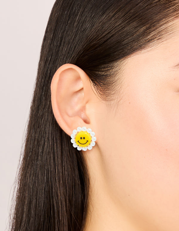 White and Yellow Acrylic Flower Smiley Face Stud Earrings