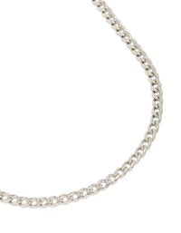 Showcasing a mens waterproof stainless steel classic curb link necklace in silver close up view - link has visual effect only