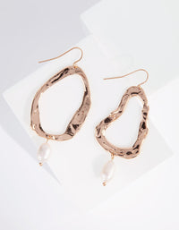 Gold Molten Cutout Freshwater Pearl Earrings - link has visual effect only