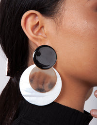 Black White Shell Disc Earrings - link has visual effect only