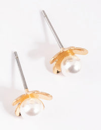 Gold Pearl & Flower Stud Earrings - link has visual effect only